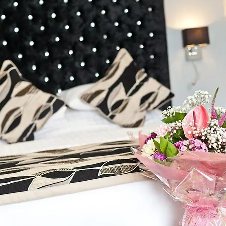 Гостевой дом Diamond Boutique Adults Only 5*